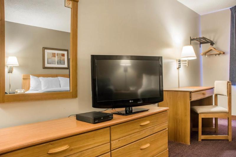 Econo Hotel